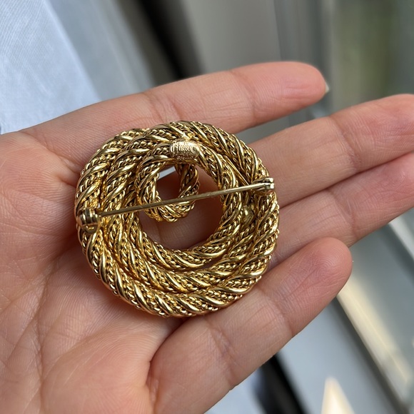 GROSSE Chr. Dior 1971 Layered Rope Knot Gold Plated Brooch Germany MINT COND. - Picture 3 of 3
